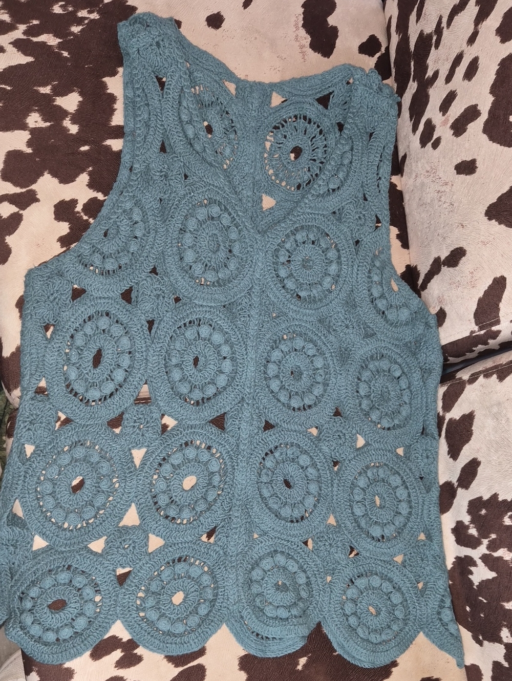 Sleeveless Teal Crochet Circle Lace Top